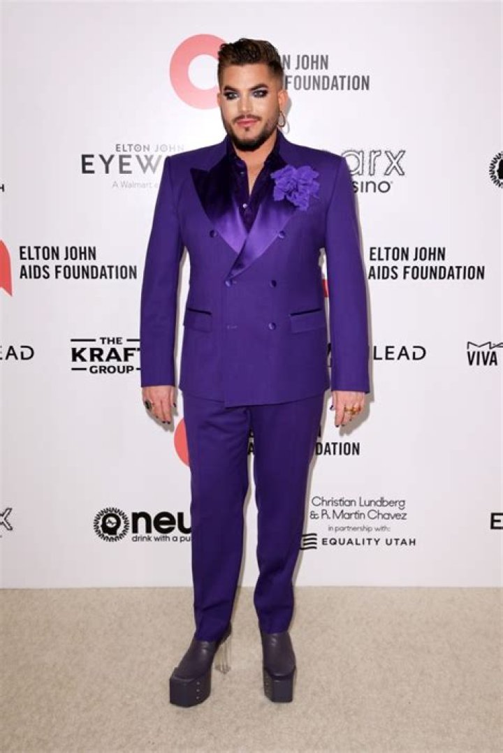 Celeb Hunks Rocking Pink & Purple Looks: Photos – Hollywood Life
