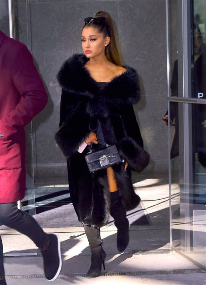 Celebrities Wearing Faux Fur – Pics Of Stars In Furry Jackets – Hollywood Life