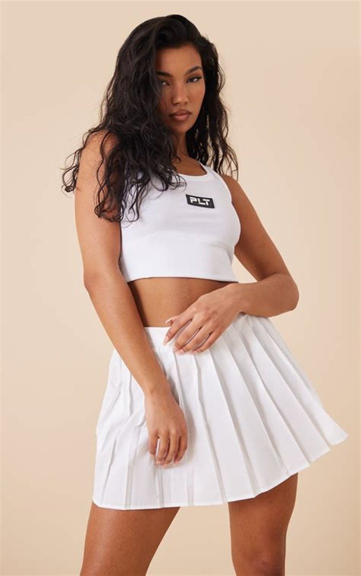 Doja Cat In Denim Mini Skirt & White Crop Top: Photos – Hollywood Life
