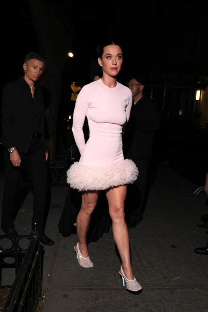 Hailey Bieber & Katy Perry Rock Cool Outfits At Kendall Jenner’s Party – Hollywood Life