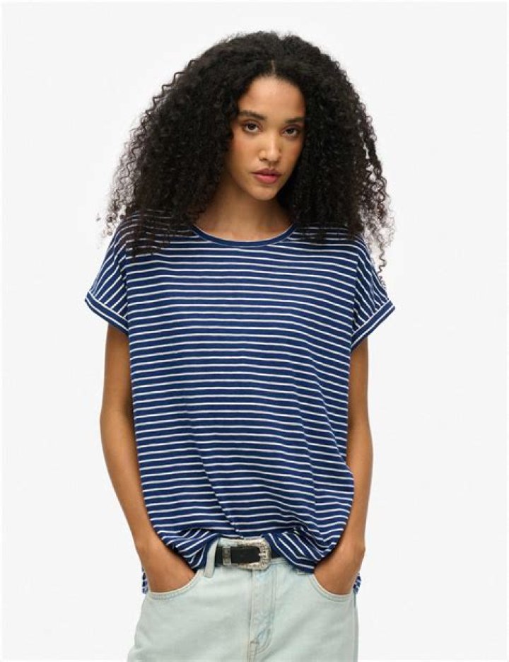 Hottest Striped T-Shirts in 2023 – Hollywood Life Reviews – Hollywood Life
