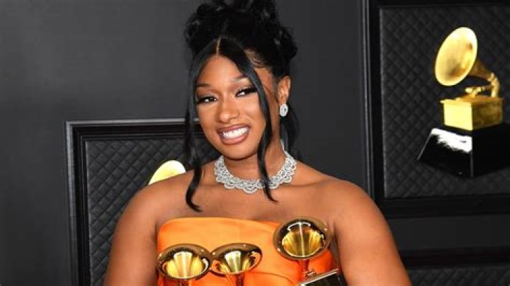 iHeartRadio Music Awards 2022 Red Carpet Photos: Halsey, Megan Thee Stallion & More