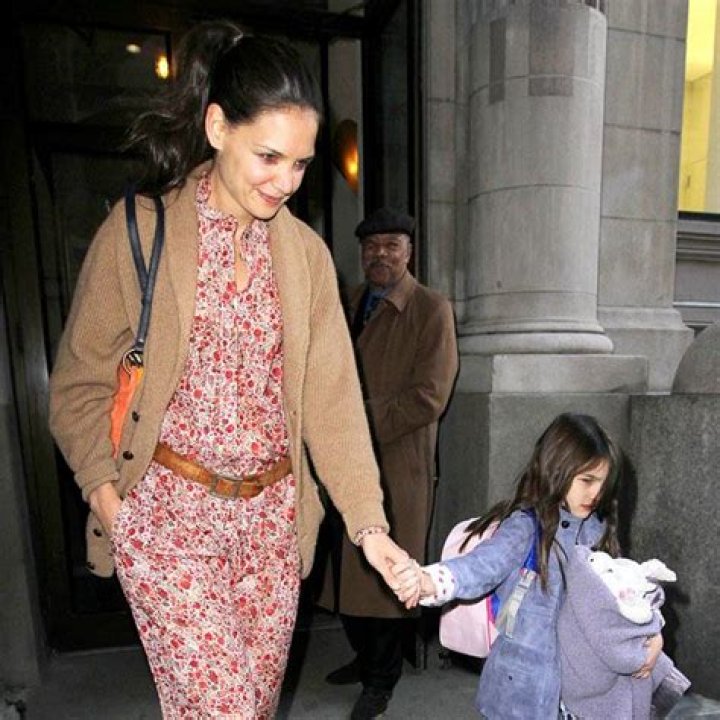 Katie Holmes Pregnant With Jamie Foxx’s Child & It’s A Girl — Report
