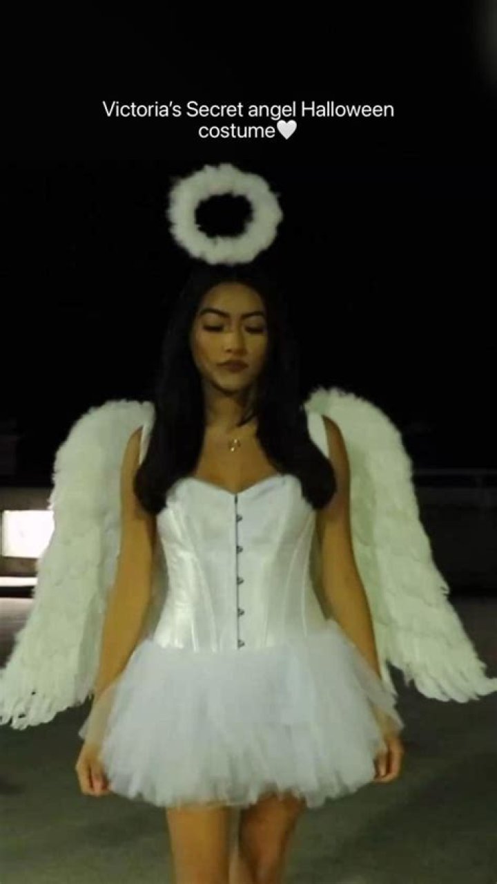 Larsa Pippen’s Victoria’s Secret Angel Halloween Costume 2021: Photos – Hollywood Life