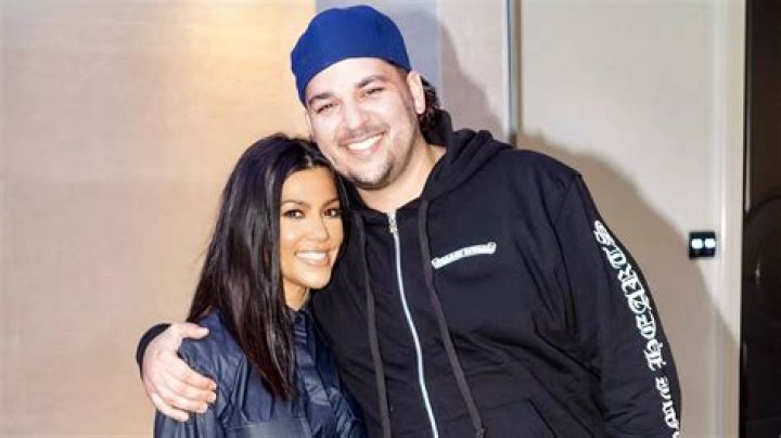 Rob Kardashian’s Sisters ‘Encouraging’ Him To Keep Flirting With Natti Natasha