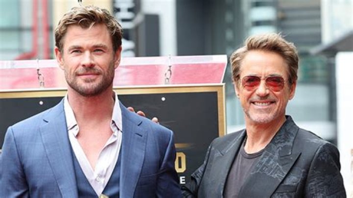 Robert Downey Jr. Hilariously Roasts Chris Hemsworth During Walk of Fame Ceremony